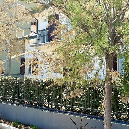 Villa Dolcevita Bellaria-Igea Marina Bagian luar foto