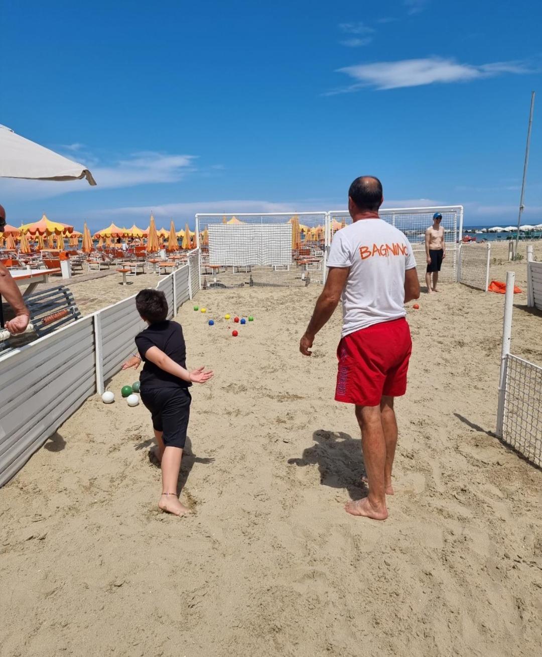 Villa Dolcevita Bellaria-Igea Marina Bagian luar foto