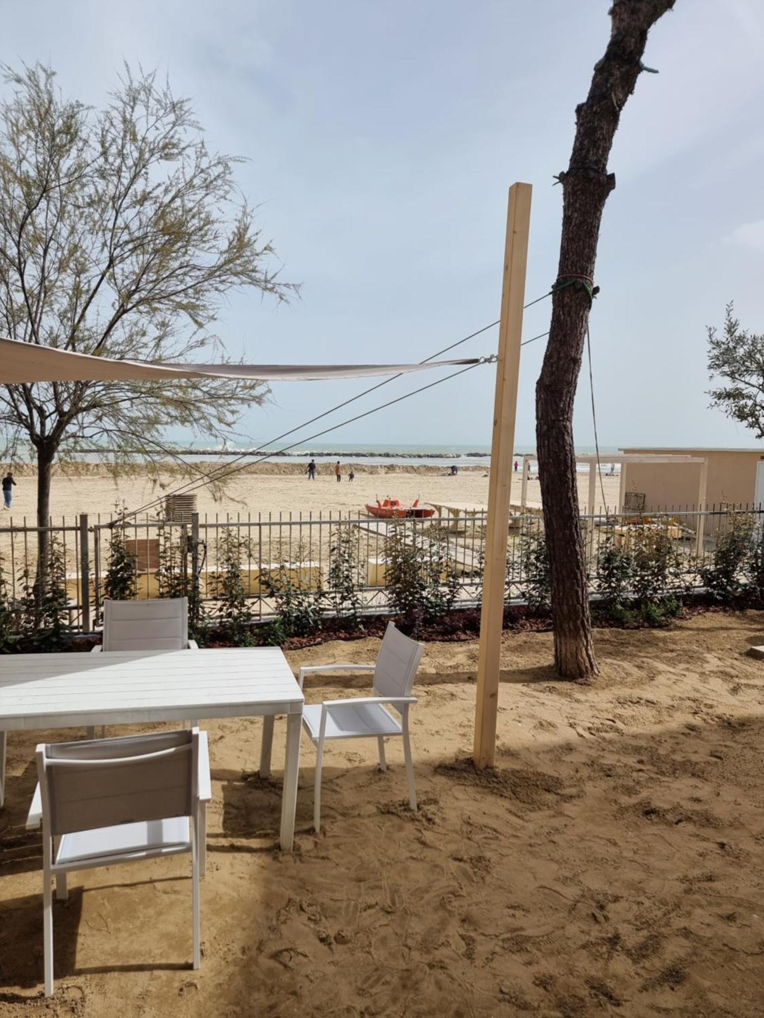 Villa Dolcevita Bellaria-Igea Marina Bagian luar foto