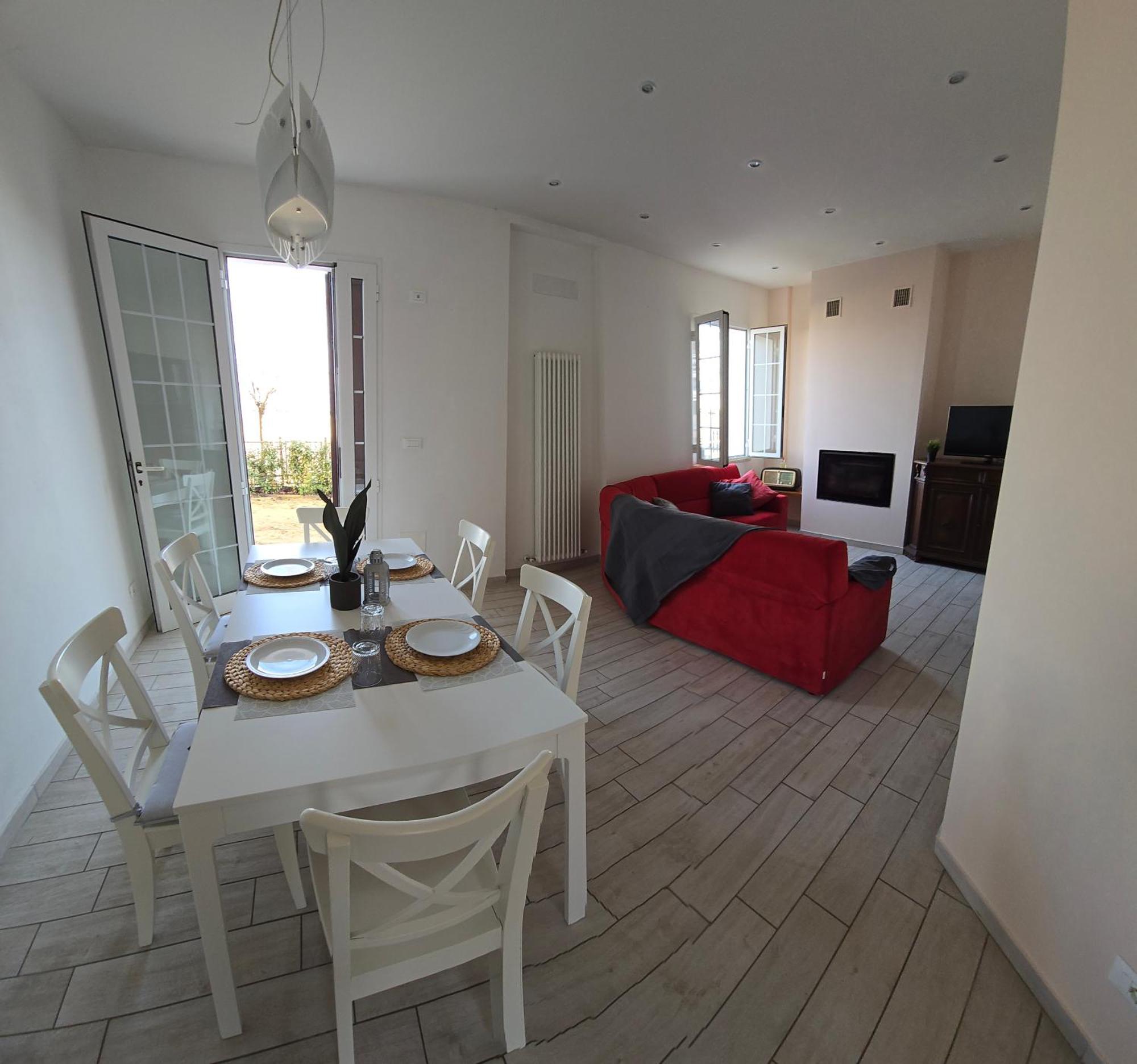 Villa Dolcevita Bellaria-Igea Marina Bagian luar foto