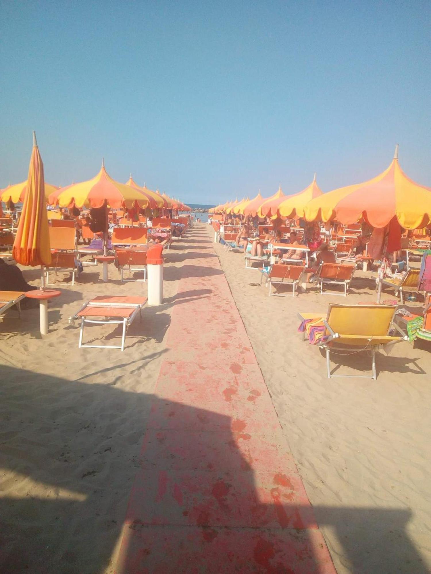 Villa Dolcevita Bellaria-Igea Marina Bagian luar foto