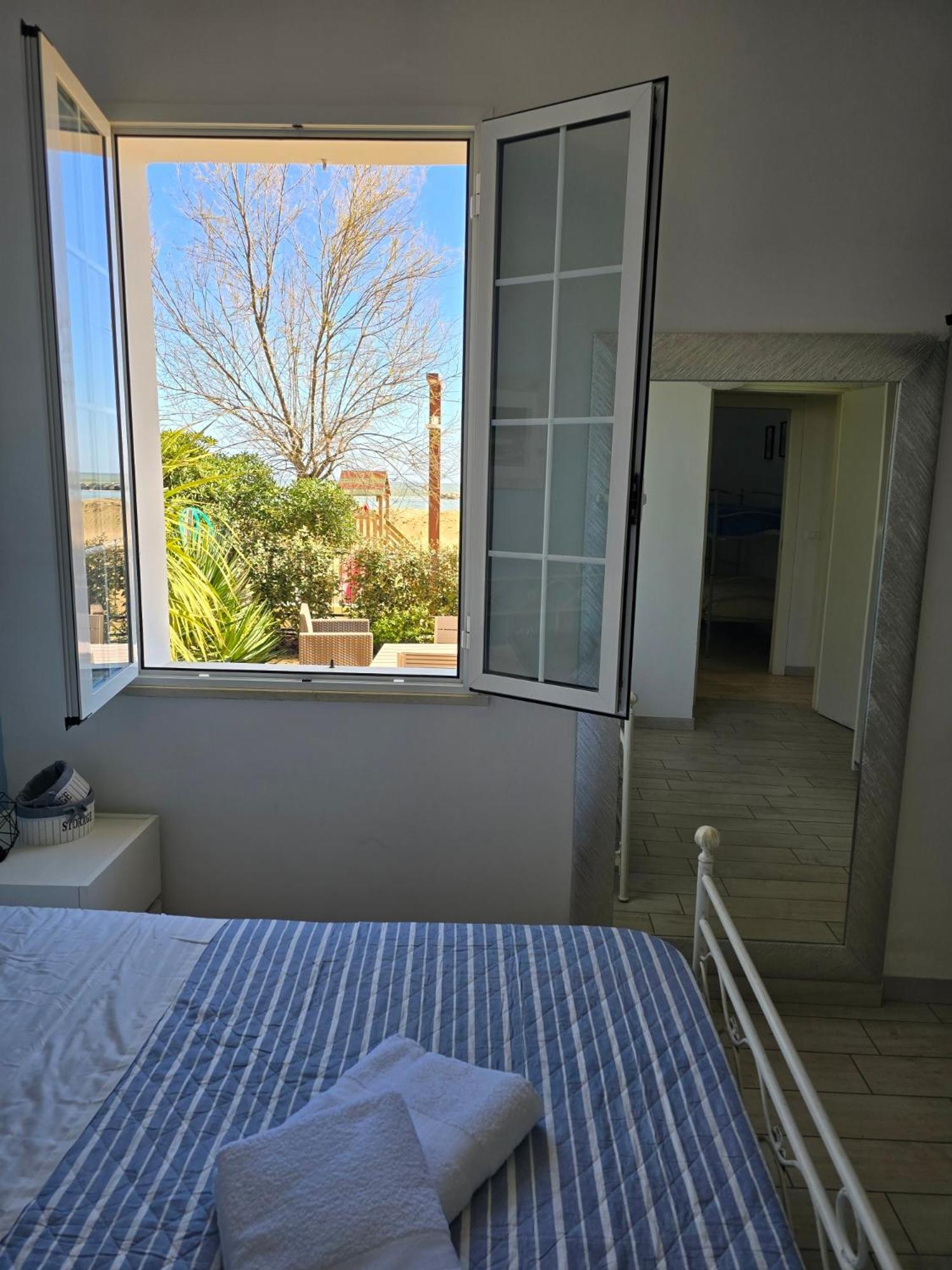 Villa Dolcevita Bellaria-Igea Marina Bagian luar foto