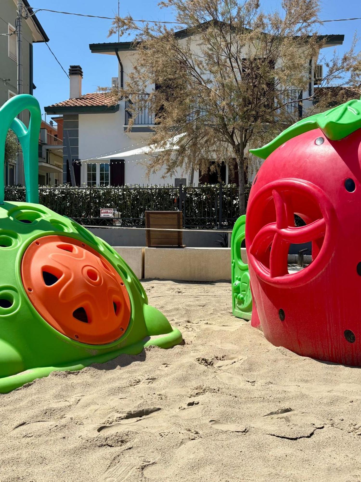 Villa Dolcevita Bellaria-Igea Marina Bagian luar foto